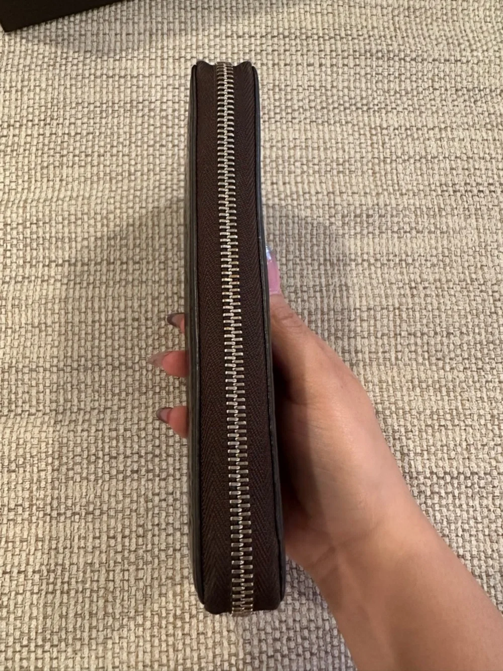 Gucci Guccissima Signature Leather Zip Around Long Wallet In Black - Picture 7 of 11
